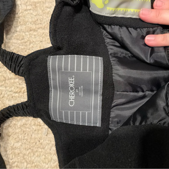 Toddler Snow Bib - Picture 4 of 4